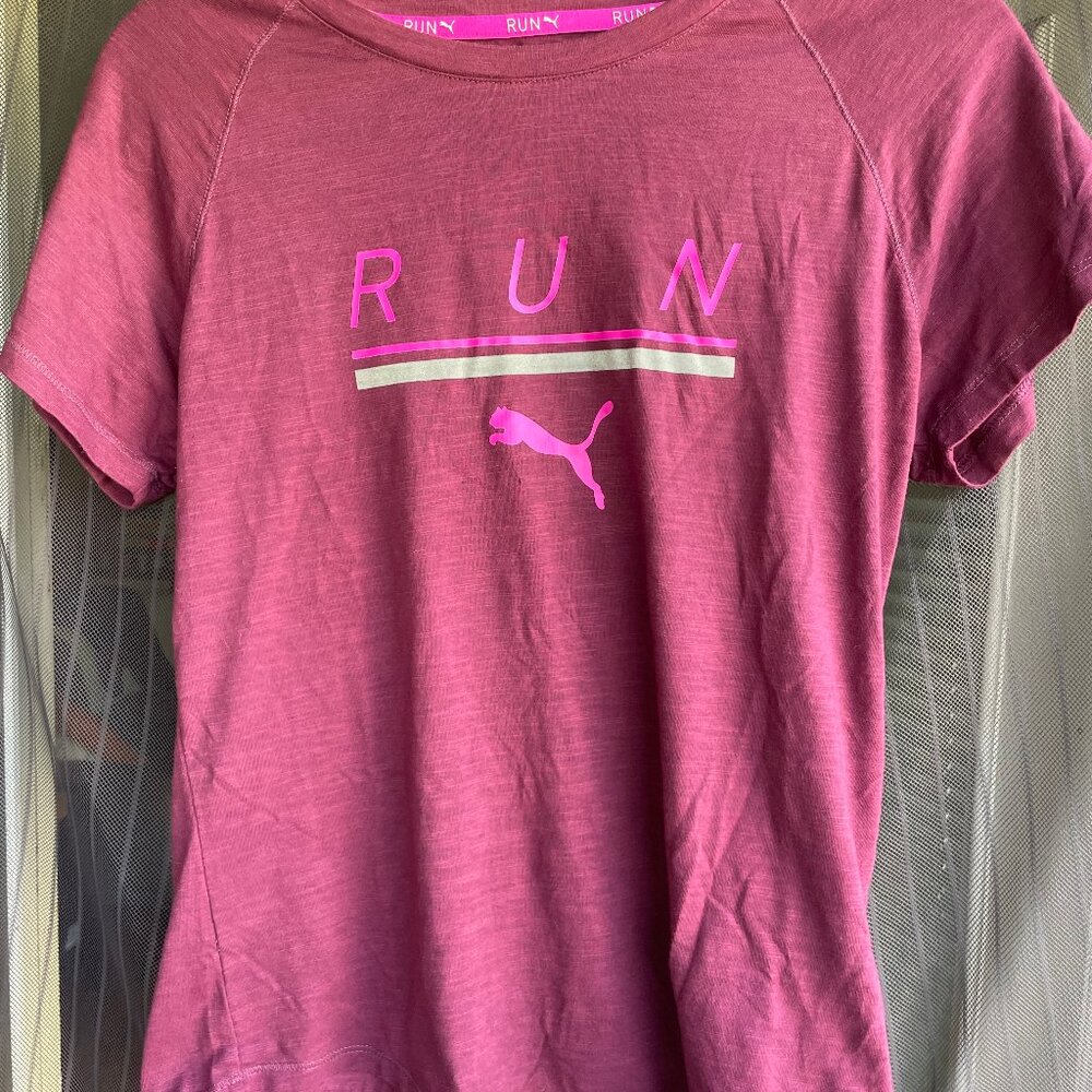 PUMA WOMEN'S ATHLEISURE WEAR RUNNING T-SHIRT - BREATHABLE BACK